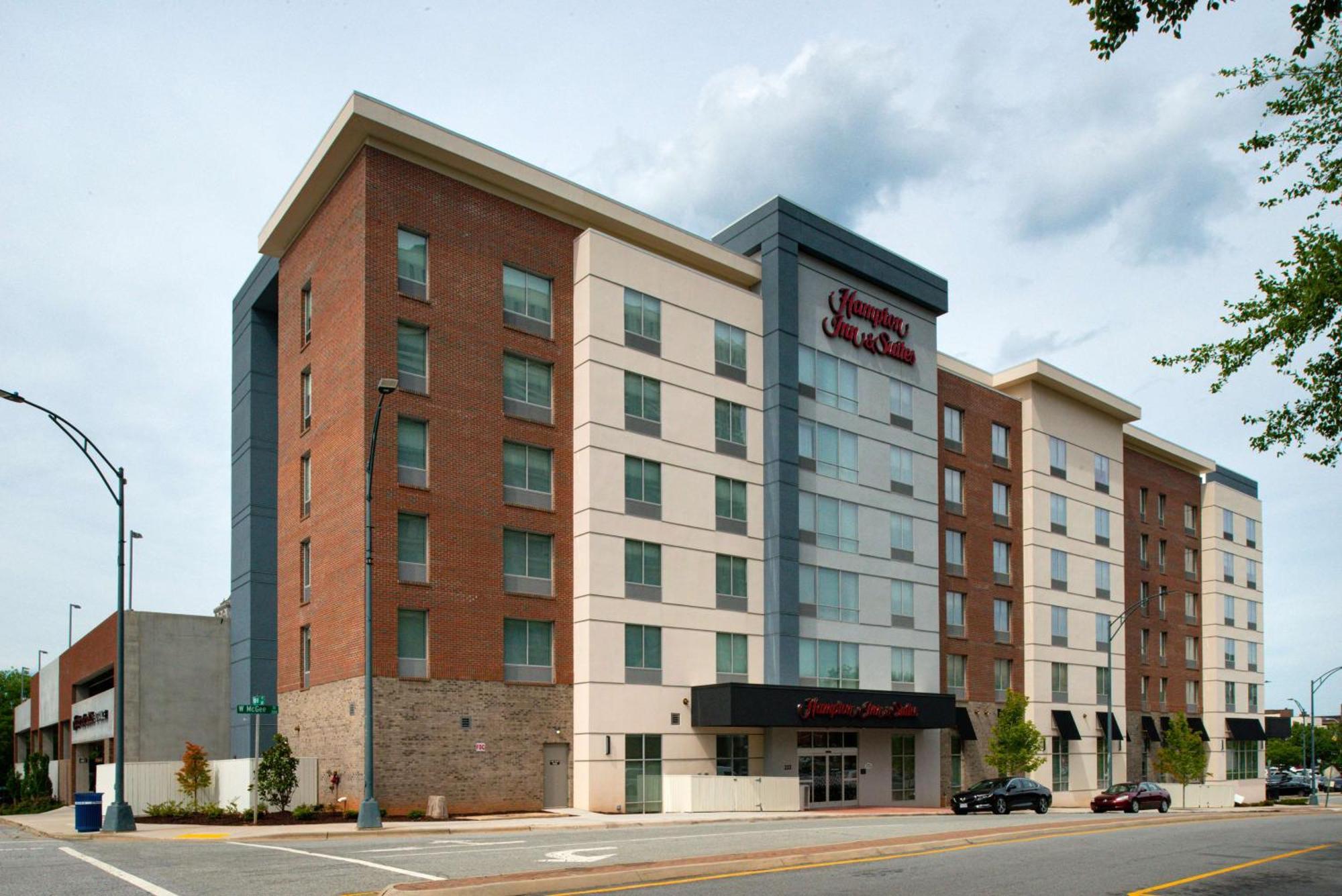 Hampton Inn & Suites Greensboro Downtown, Nc Екстериор снимка